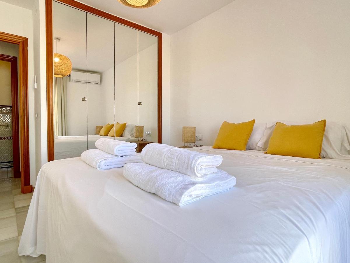 Semidetached Duplex Home At Puebla Aida, Mijas Golf With Pool, Golf And Sea Views Málaga Esterno foto